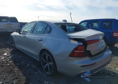 2024 Volvo S60 B5 Plus Dark Theme из США, поврежденный, VIN 7JRL12TL6RG307965